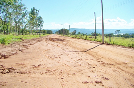 PREFEITURA LEVA ASFALTO AOS EXTREMOS DO PERÍMETRO URBANO